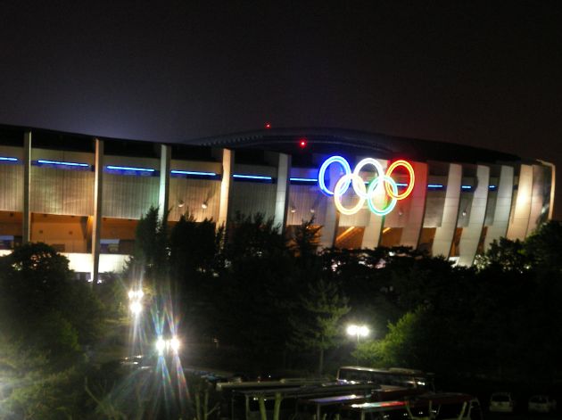 蚕室（チャムシル）球場が見えるオリンピックスタジアム