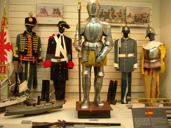 【戦争記念館】　戦争歴史室（近世近代における服装）・スペイン
