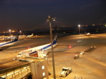 ほぼ暗くなった時に撮影した東京国際空港（羽田）