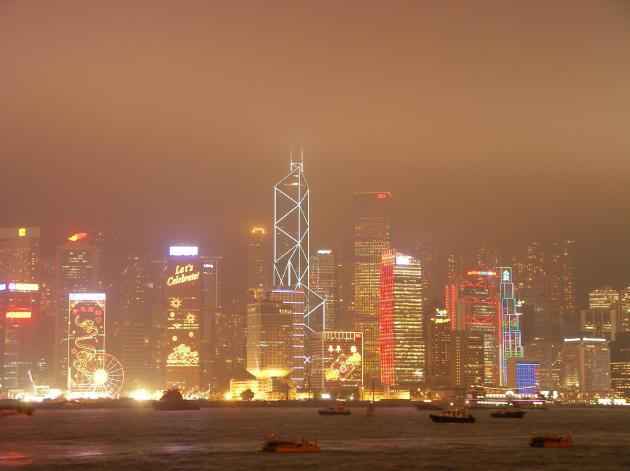 星光大道から見る夜の香港島