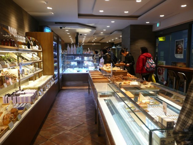 パリバゲットカフェ（PARIS BAGUETTE Café） 釜山駅舎店内の風景