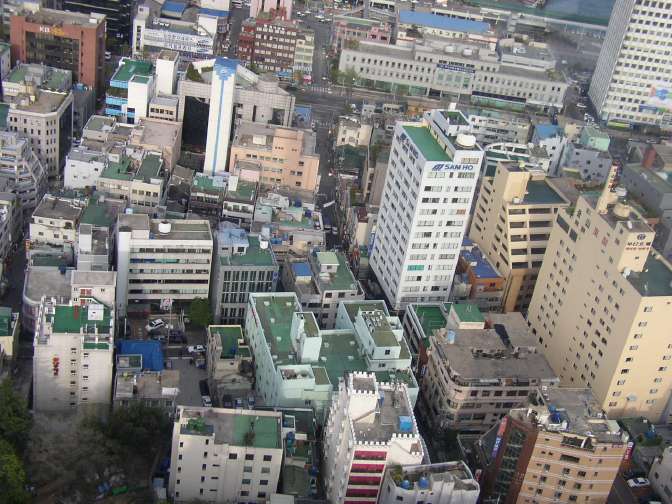 釜山（プサン）タワーからの眺望・東の方角の風景