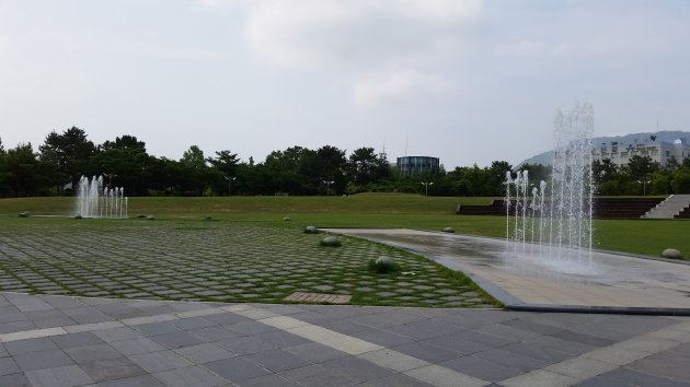 龍池文化公園の噴水