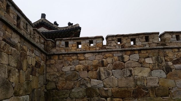 金海邑城北門の塀の一部