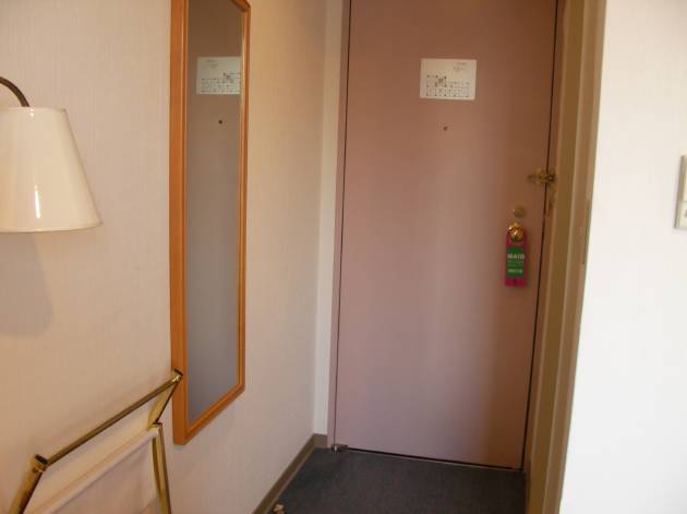 サンルート台北の部屋のドア